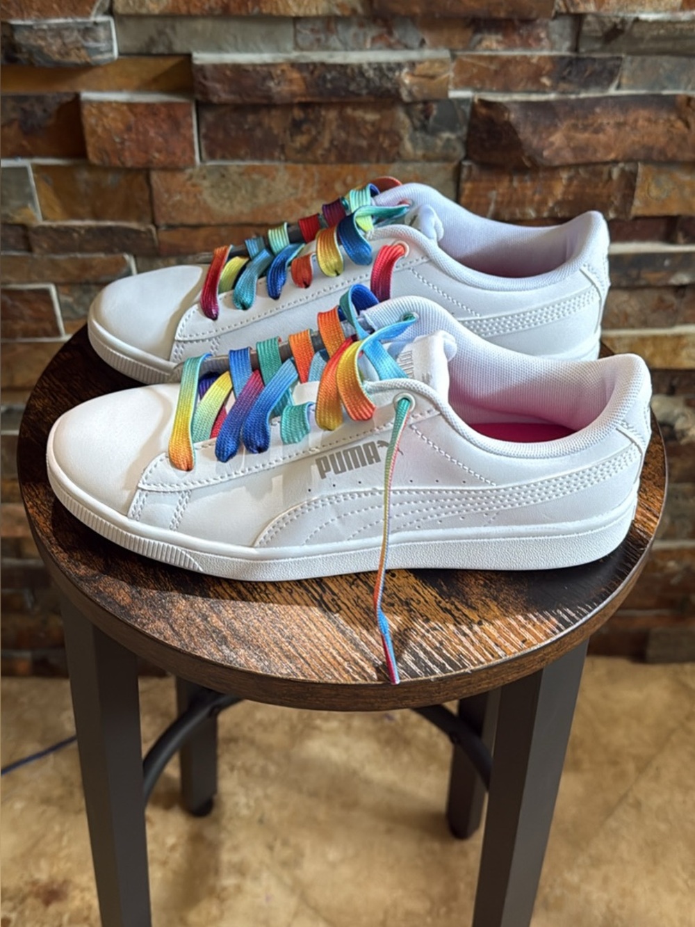 Puma shoes size 4